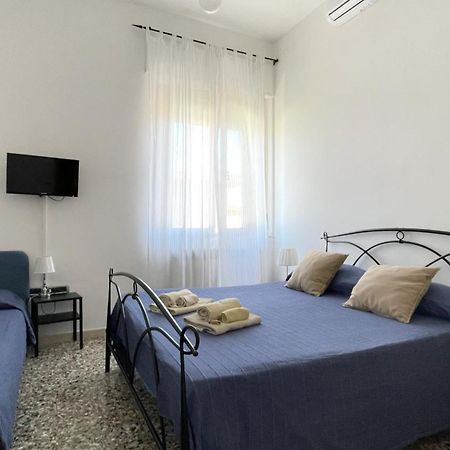 Accogliente Casa Livorno Bed & Breakfast ภายนอก รูปภาพ