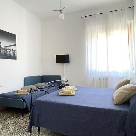Accogliente Casa Livorno Bed & Breakfast ภายนอก รูปภาพ
