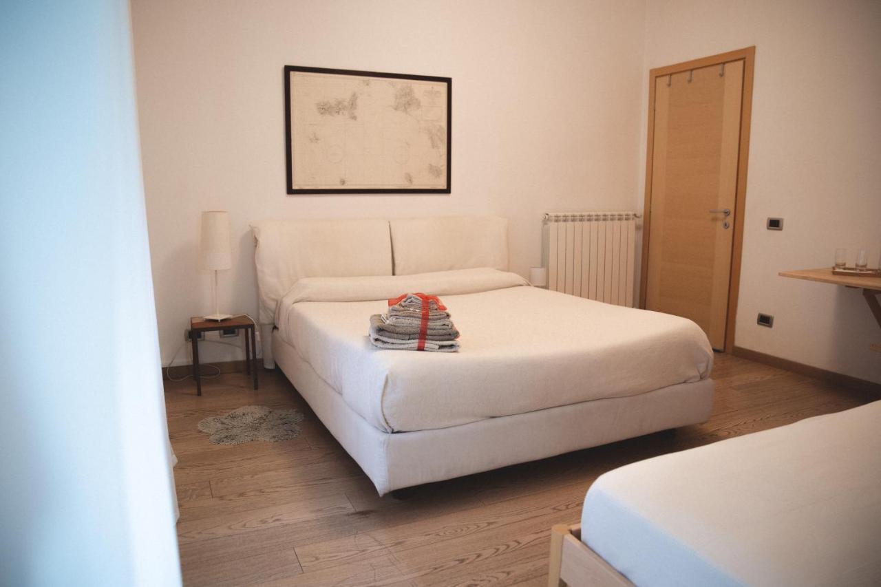 Accogliente Casa Livorno Bed & Breakfast ภายนอก รูปภาพ